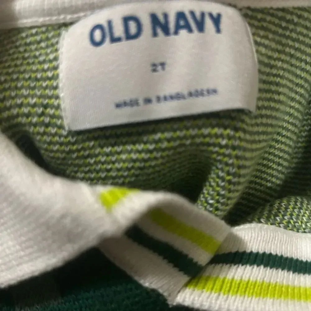 Old Navy Boys Long-sleeve Green/White Soccer Sweater(Size 2T)